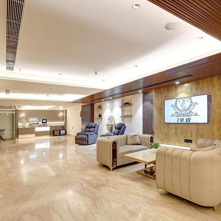 The Tyche New Delhi - Traveller'S Choice Award Winner 2025 뉴델리 외부 사진