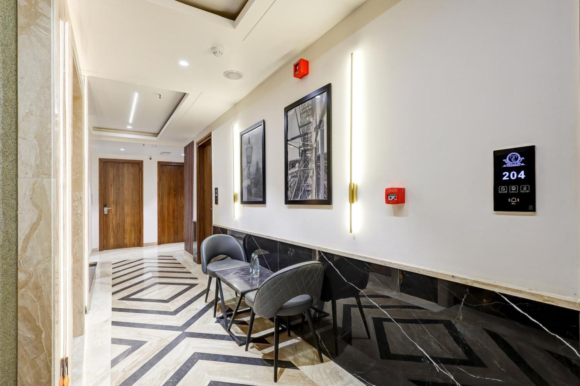 The Tyche New Delhi - Traveller'S Choice Award Winner 2025 뉴델리 외부 사진